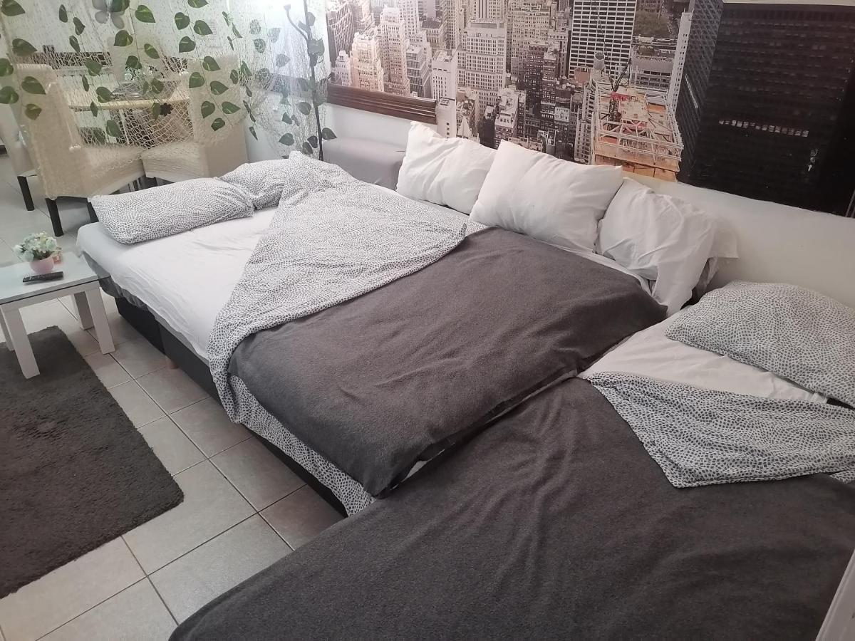 Low Cost Apartment Beograd Bagian luar foto