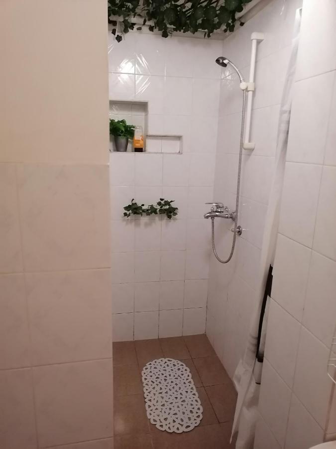 Low Cost Apartment Beograd Bagian luar foto