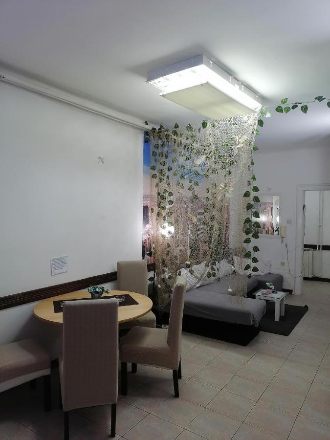 Low Cost Apartment Beograd Bagian luar foto